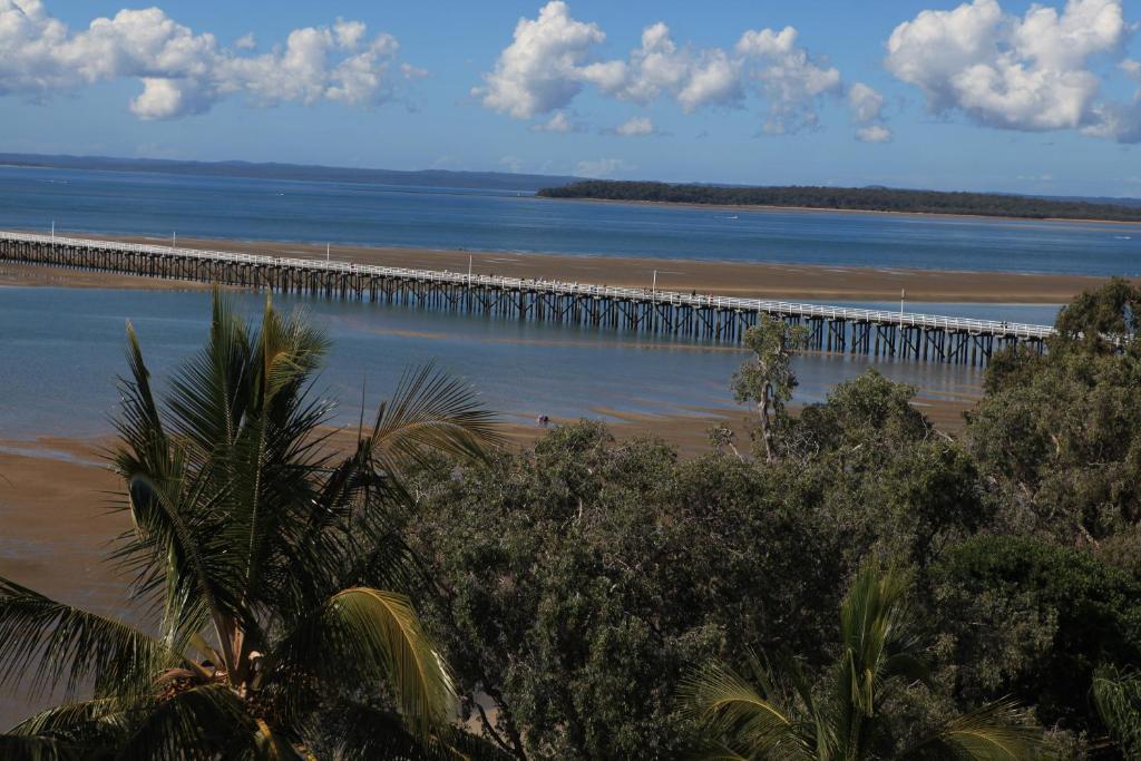 Pier Resort Urangan Bilik gambar